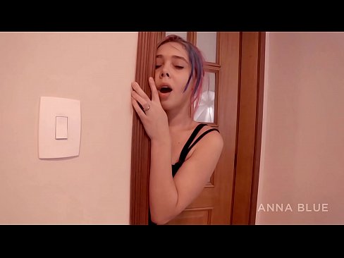 ❤️ Vaig tornar al meu germà. Vaig tenir sexe amb la seva xicota. retorn de lesbianes. ❤️ Porno preciós a nosaltres ❤
