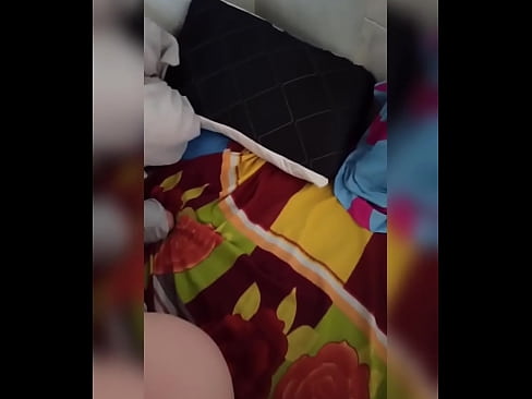 ❤️ La meva companya de pis es queda sola a casa perquè el seu marit se'n va de vacances i jo aprofito per follar-la i omplir-li el cul de llet ❤️ Porno preciós a nosaltres ❤