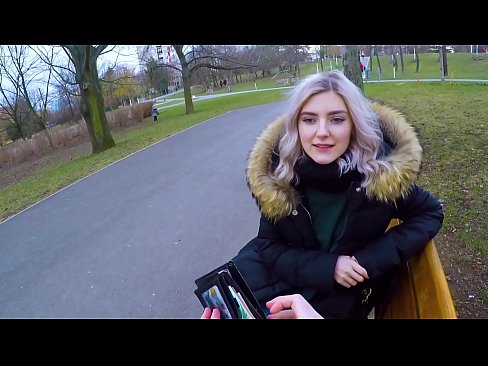 ❤️ Empassa el semen calent d'un desconegut per diners: una mamada al parc d'Eva Elfie ❤️ Porno preciós a nosaltres ❤